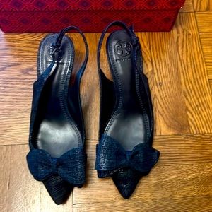 Tory Burch Women’s denim like slingback heels Size 6.